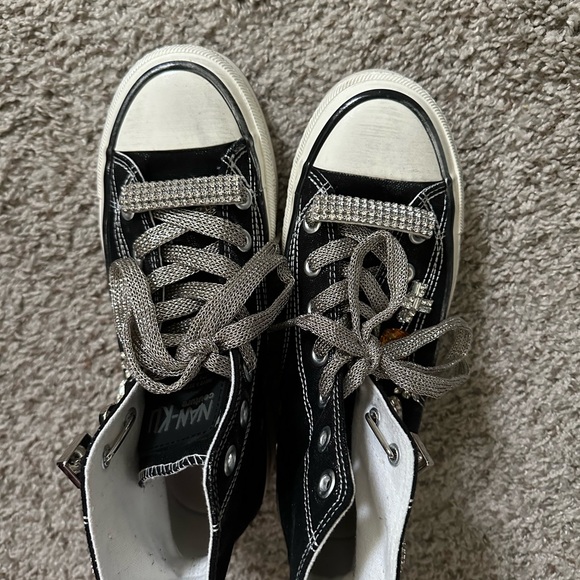 NAN-KU couture Embellished Found things High-Top Sneakers - Picture 8 of 8